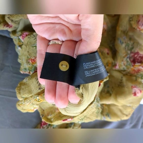 Zara Woman Olive Green rose print sheer sleeve and back blouse size M - Picture 5 of 7